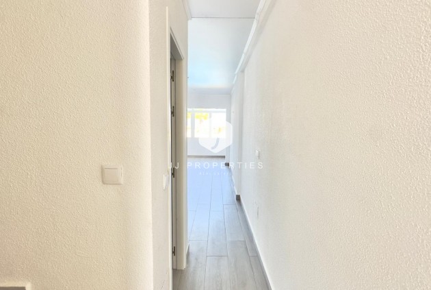 Aus zweiter Hand - Chalet -
Torrevieja - La Mata