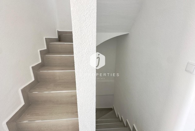 Aus zweiter Hand - Chalet -
Torrevieja - La Mata