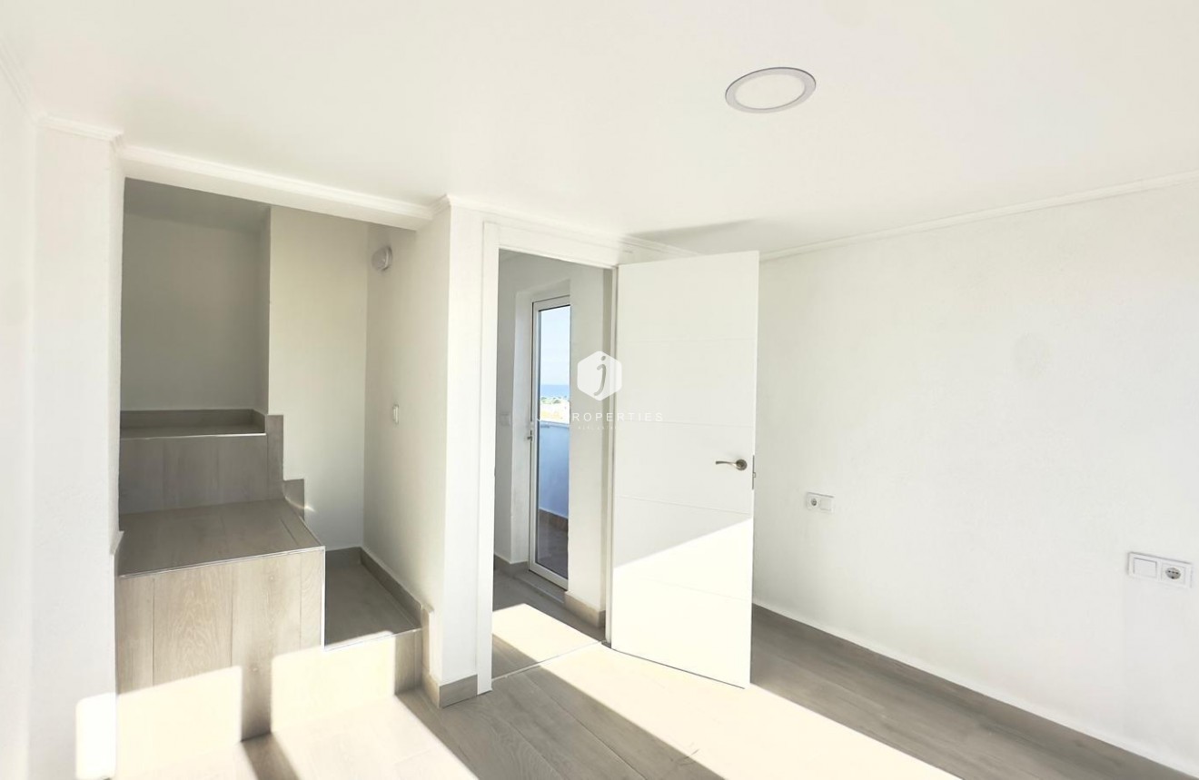 Aus zweiter Hand - Chalet -
Torrevieja - La Mata