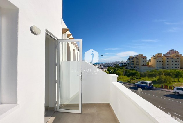 Aus zweiter Hand - Chalet -
Torrevieja - La Mata