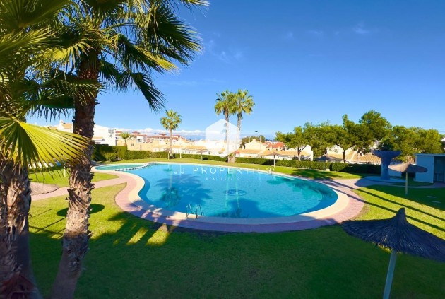 Aus zweiter Hand - Chalet -
Torrevieja - La Mata