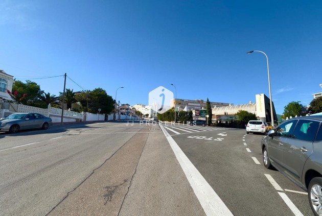 Aus zweiter Hand - Chalet -
Torrevieja - La Mata