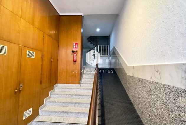 Resale - Apartment / flat -
Torrevieja - Centro