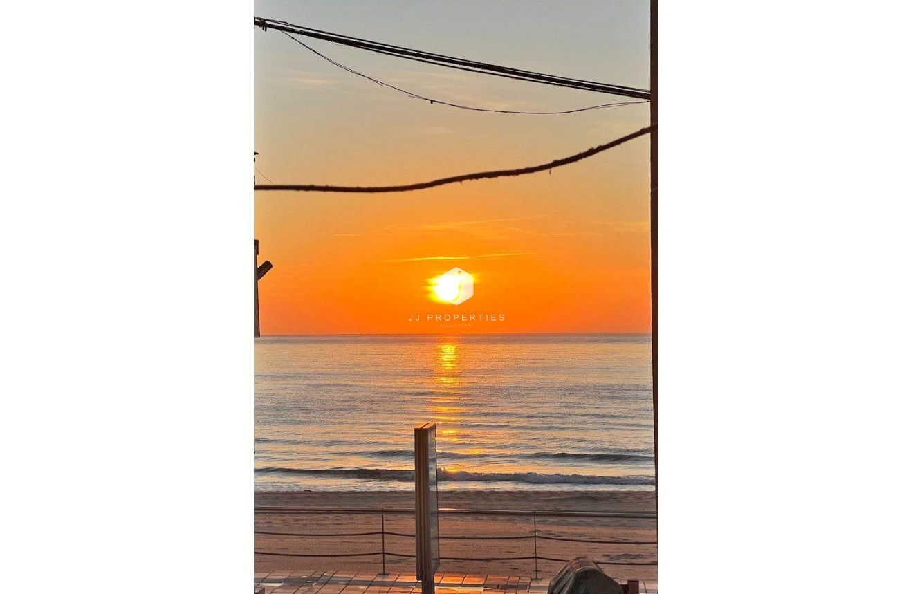 Resale - Duplex -
Guardamar del Segura - Benamor