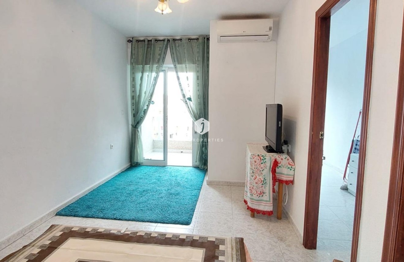 Resale - Apartment / flat -
Torrevieja - Estacion de autobuses