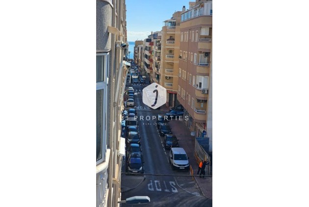 Resale - Apartment / flat -
Torrevieja - Estacion de autobuses