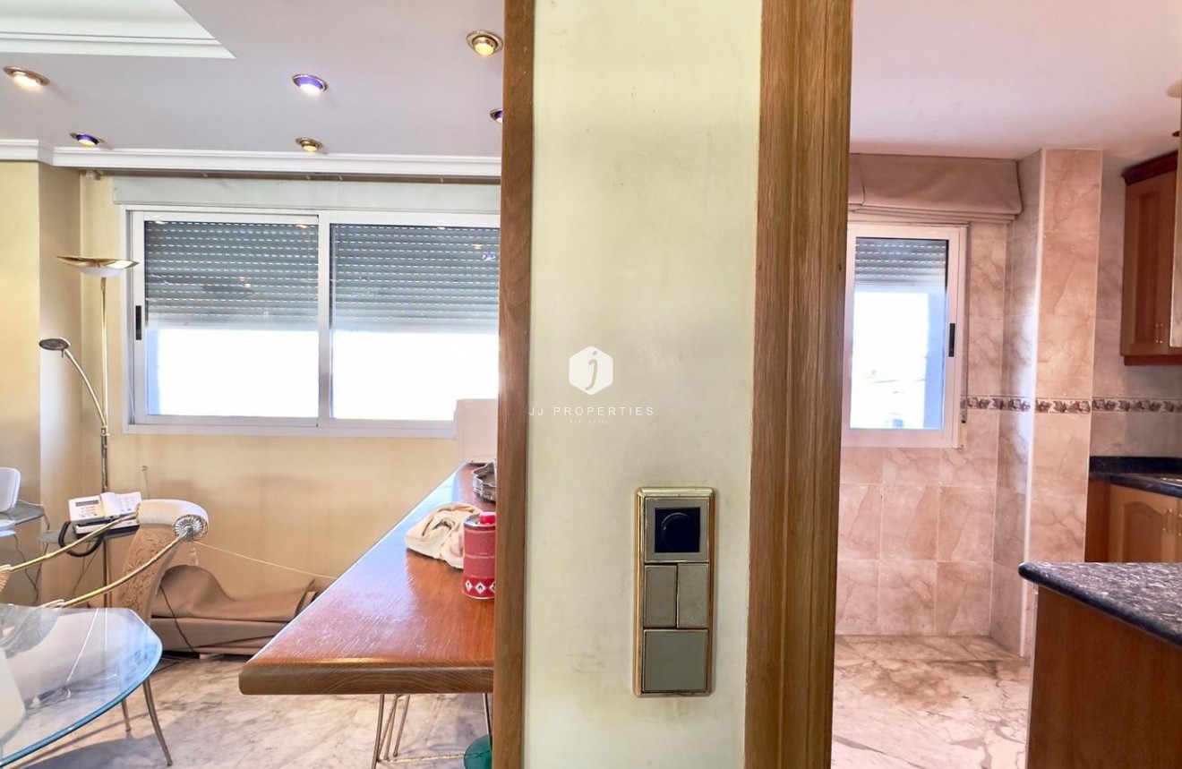 Resale - Penthouse -
Torrevieja - Centro