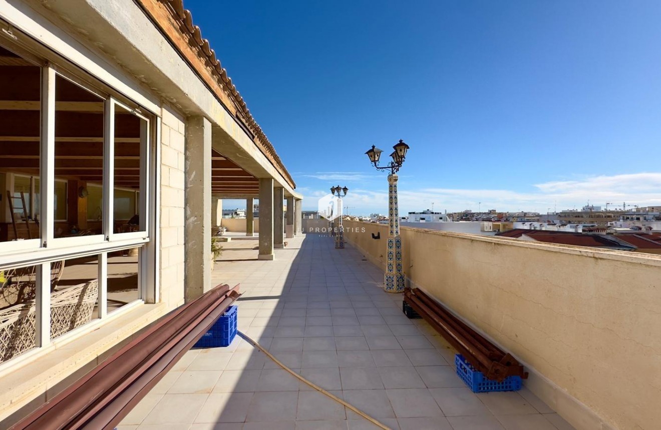 Resale - Penthouse -
Torrevieja - Centro