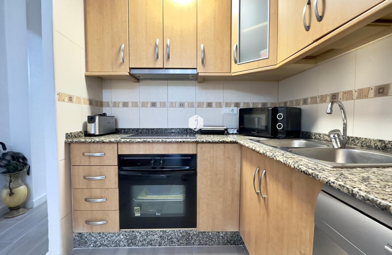 Resale - Apartment / flat -
Guardamar del Segura - Centro