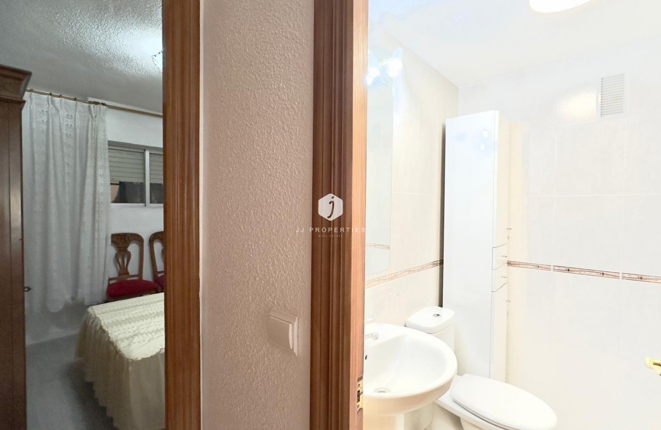 Resale - Apartment / flat -
Guardamar del Segura - Centro