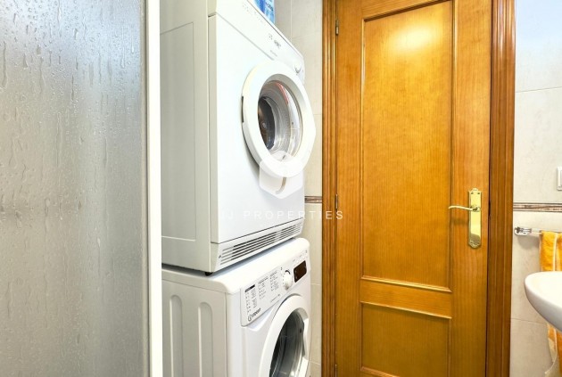 Resale - Apartment / flat -
Guardamar del Segura - Centro