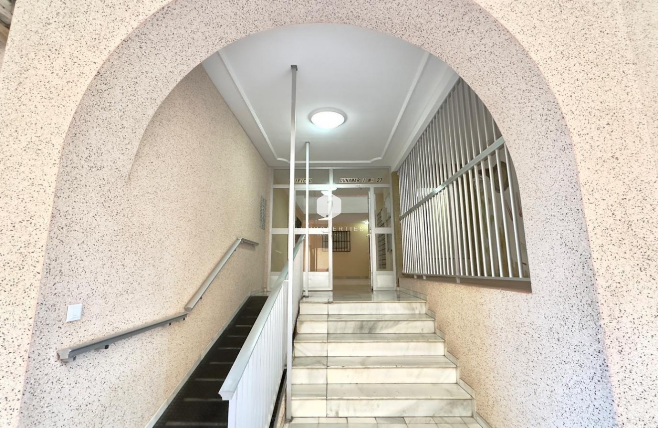 Resale - Apartment / flat -
Guardamar del Segura - Centro