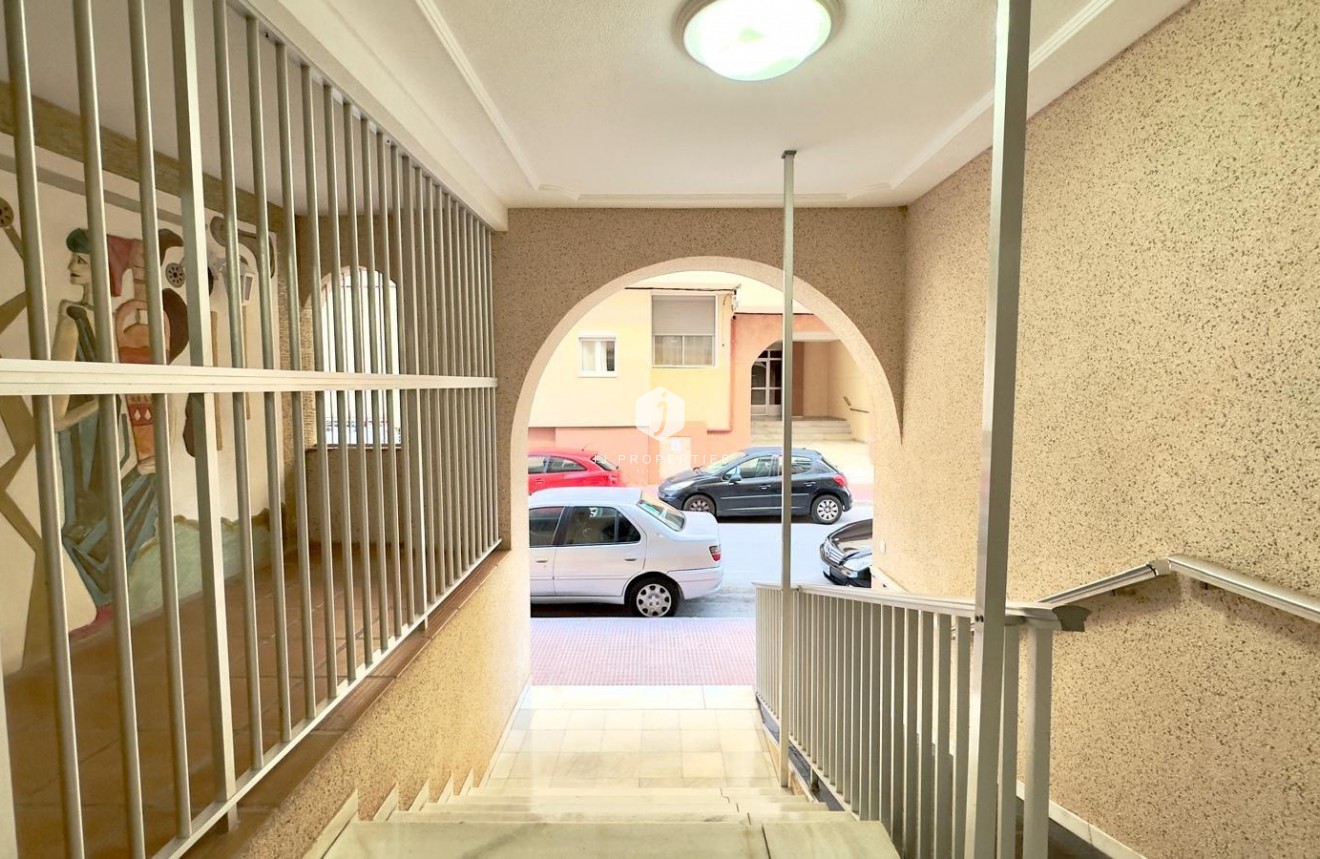 Resale - Apartment / flat -
Guardamar del Segura - Centro