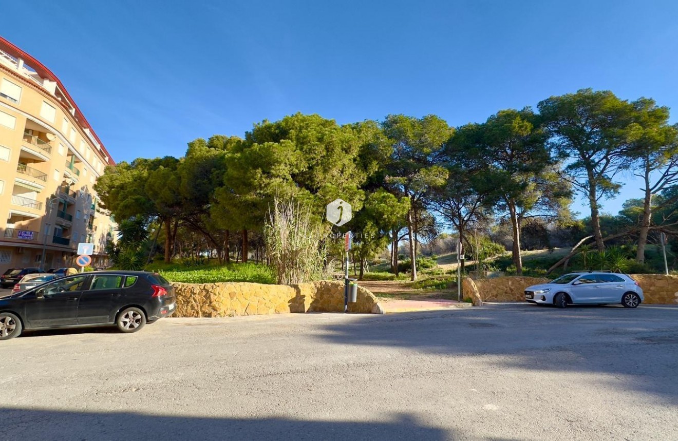 Resale - Apartment / flat -
Guardamar del Segura - Centro