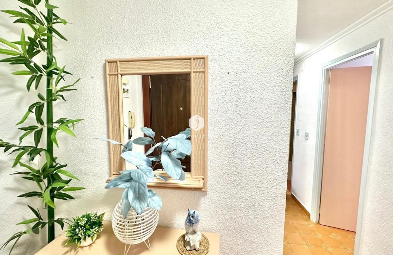 Resale - Penthouse -
Torrevieja - Centro