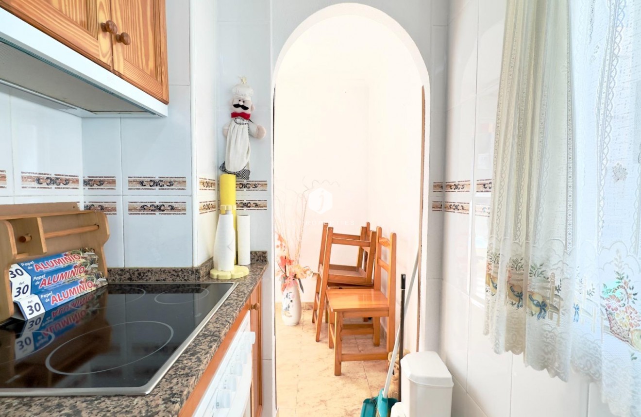 Resale - Apartment / flat -
Torrevieja - Centro