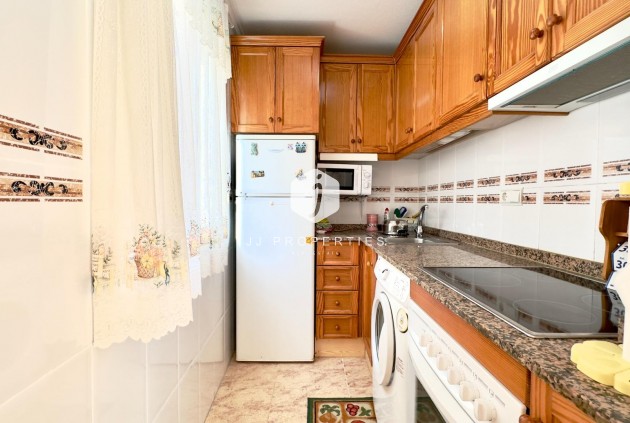 Resale - Apartment / flat -
Torrevieja - Centro