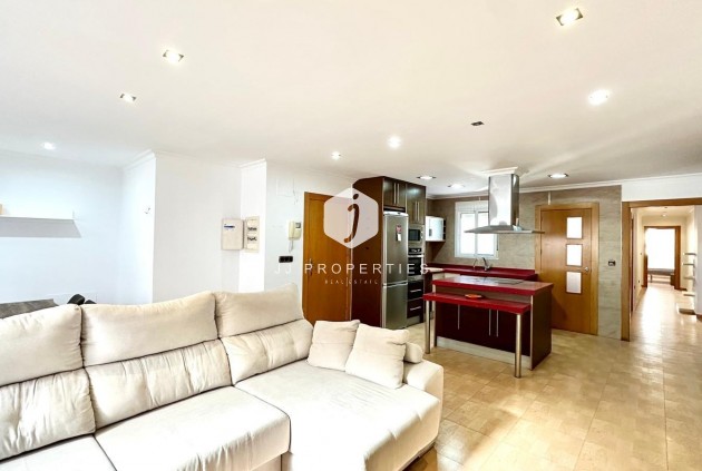 Resale - Apartment / flat -
Torrevieja - Centro