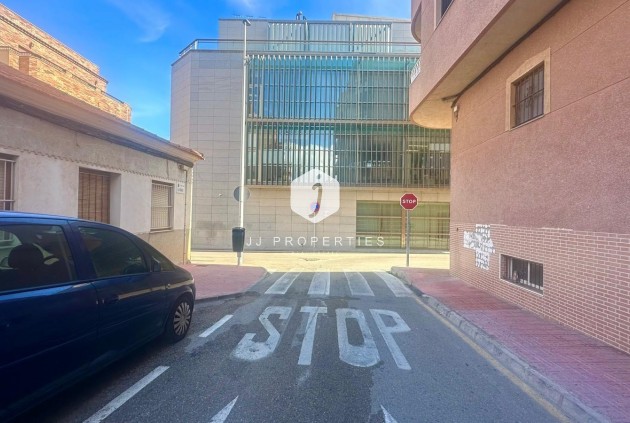 Resale - Apartment / flat -
Torrevieja - La Mata