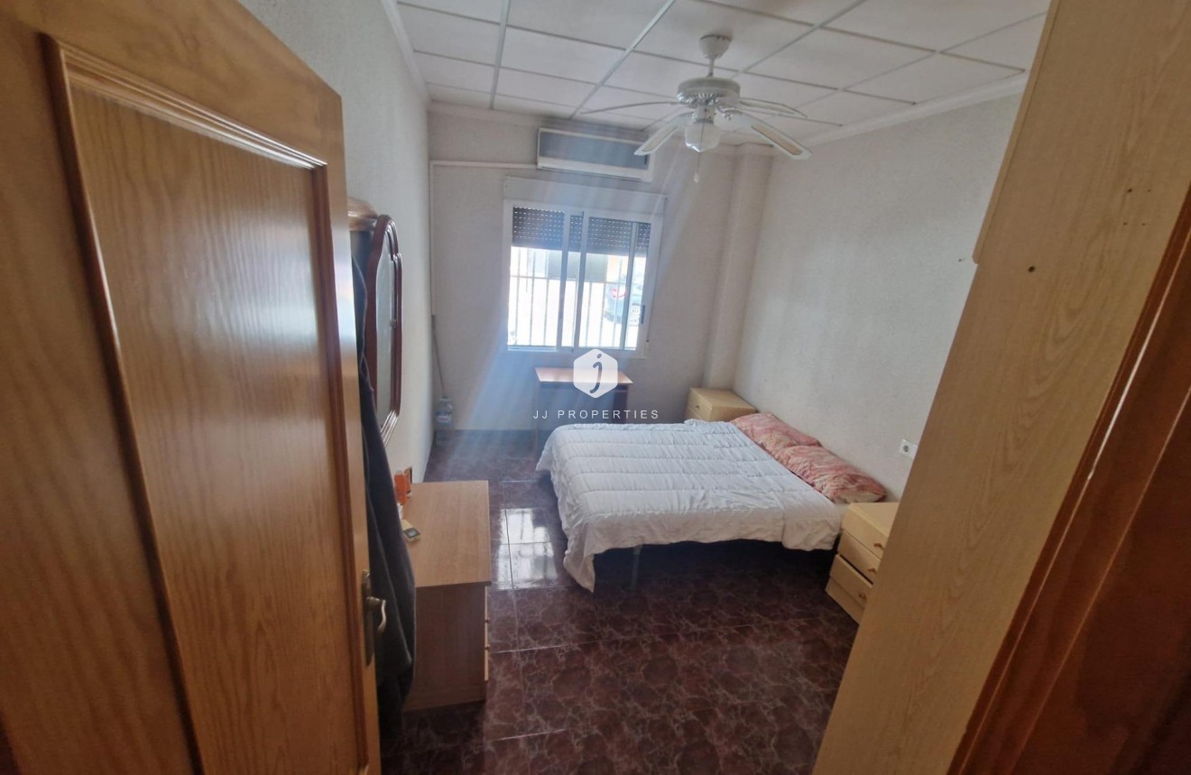 Aus zweiter Hand - Chalet -
Torrevieja