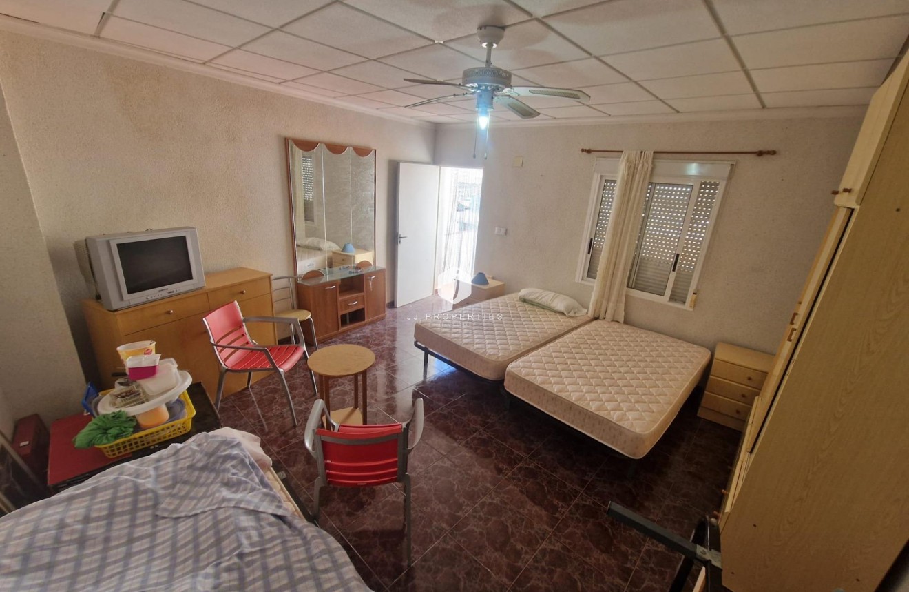 Aus zweiter Hand - Chalet -
Torrevieja