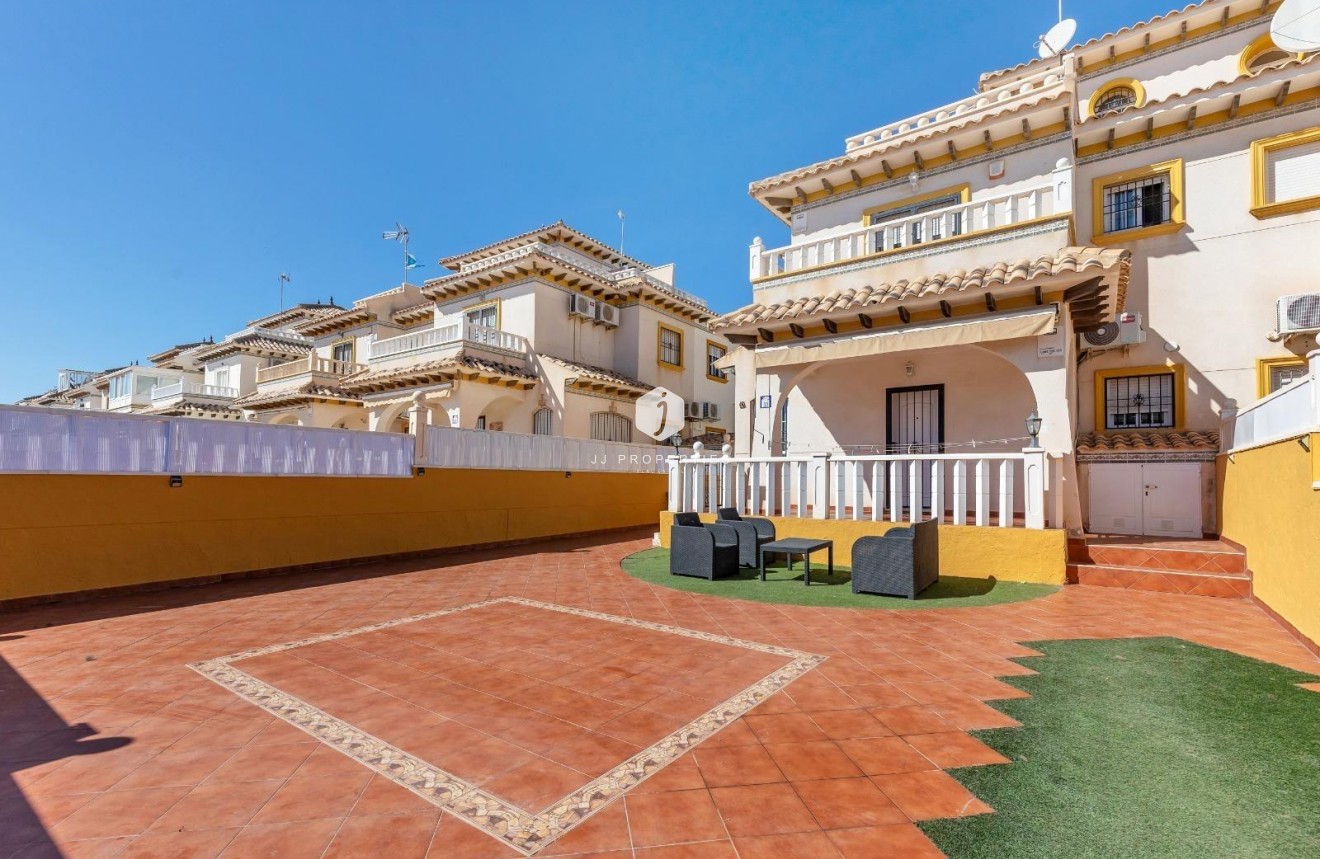 Resale - Chalet -
Cabo Roig - Lomas de Cabo Roig