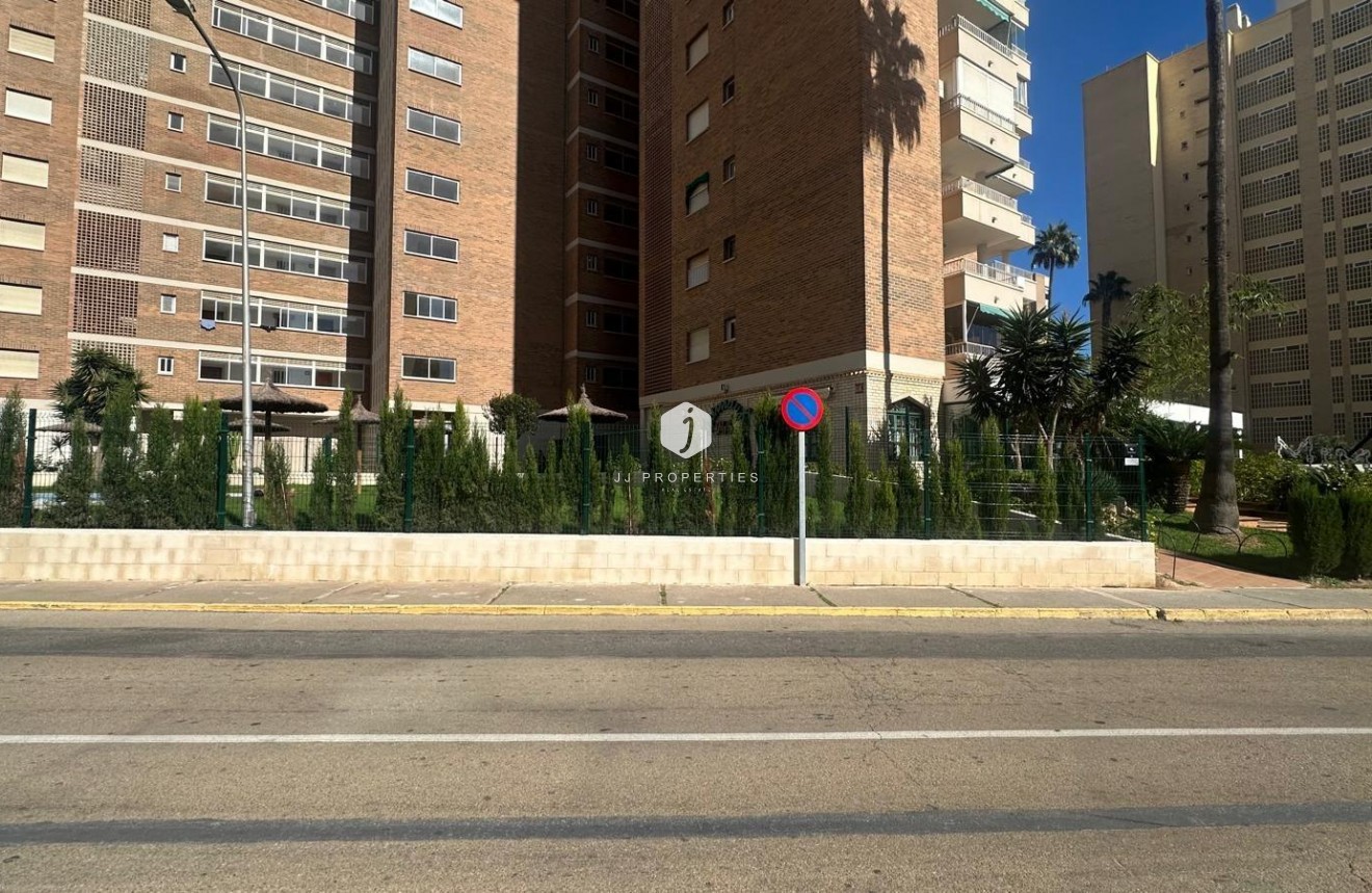 Resale - Apartment / flat -
Orihuela Costa - Campoamor