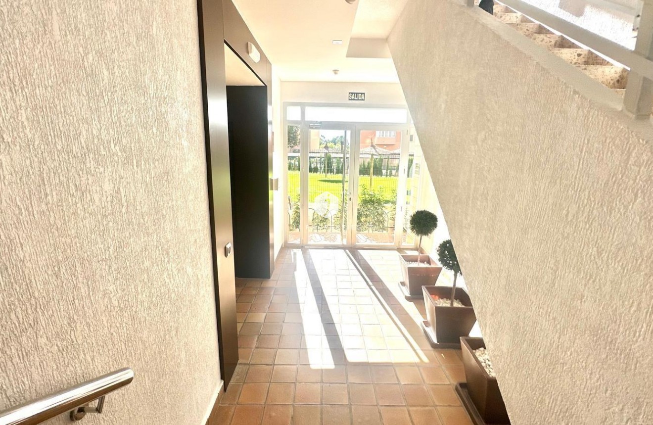 Resale - Apartment / flat -
Orihuela Costa - Campoamor