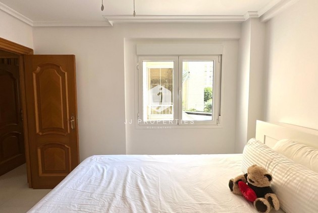 Resale - Apartment / flat -
Orihuela Costa - Campoamor