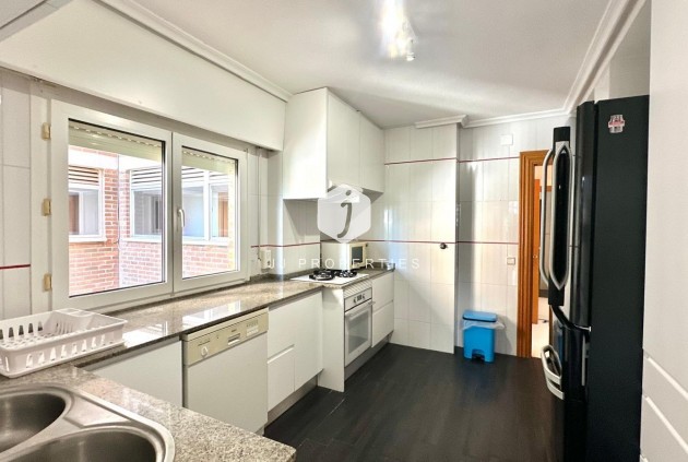 Resale - Apartment / flat -
Orihuela Costa - Campoamor