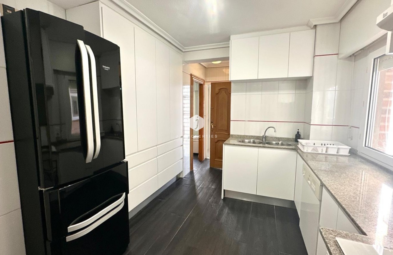 Resale - Apartment / flat -
Orihuela Costa - Campoamor