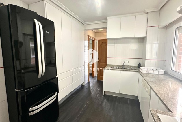 Resale - Apartment / flat -
Orihuela Costa - Campoamor