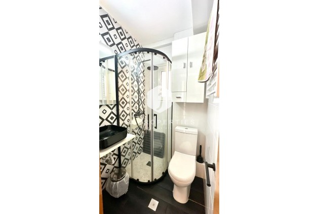 Resale - Apartment / flat -
Orihuela Costa - Campoamor