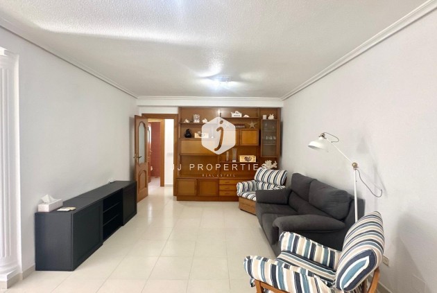 Resale - Apartment / flat -
Orihuela Costa - Campoamor