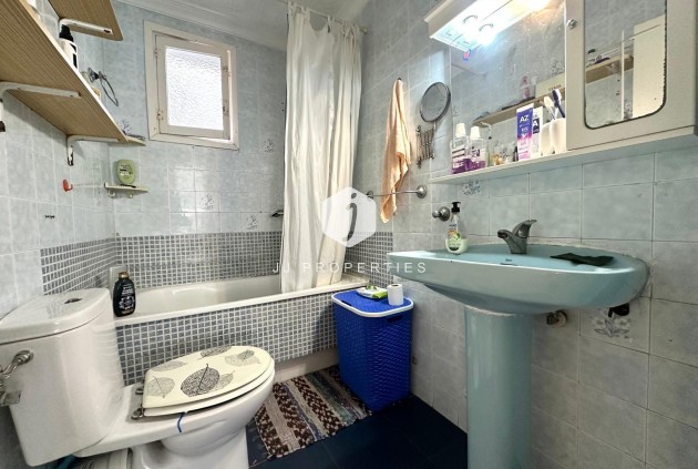 Resale - Apartment / flat -
Torrevieja - Estacion de autobuses