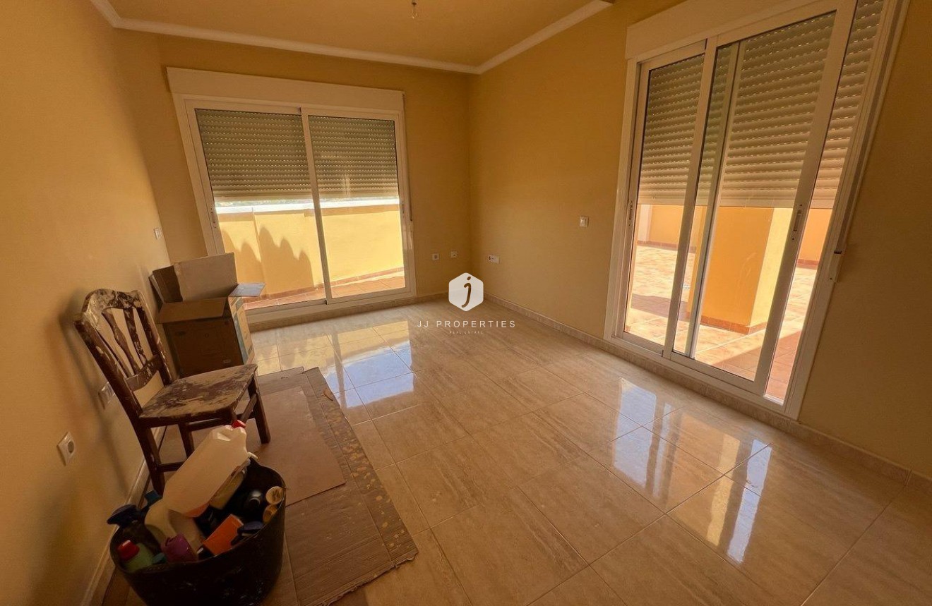 Resale - Penthouse -
Guardamar del Segura - puerto deportivo