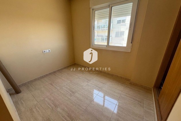Resale - Penthouse -
Guardamar del Segura - puerto deportivo