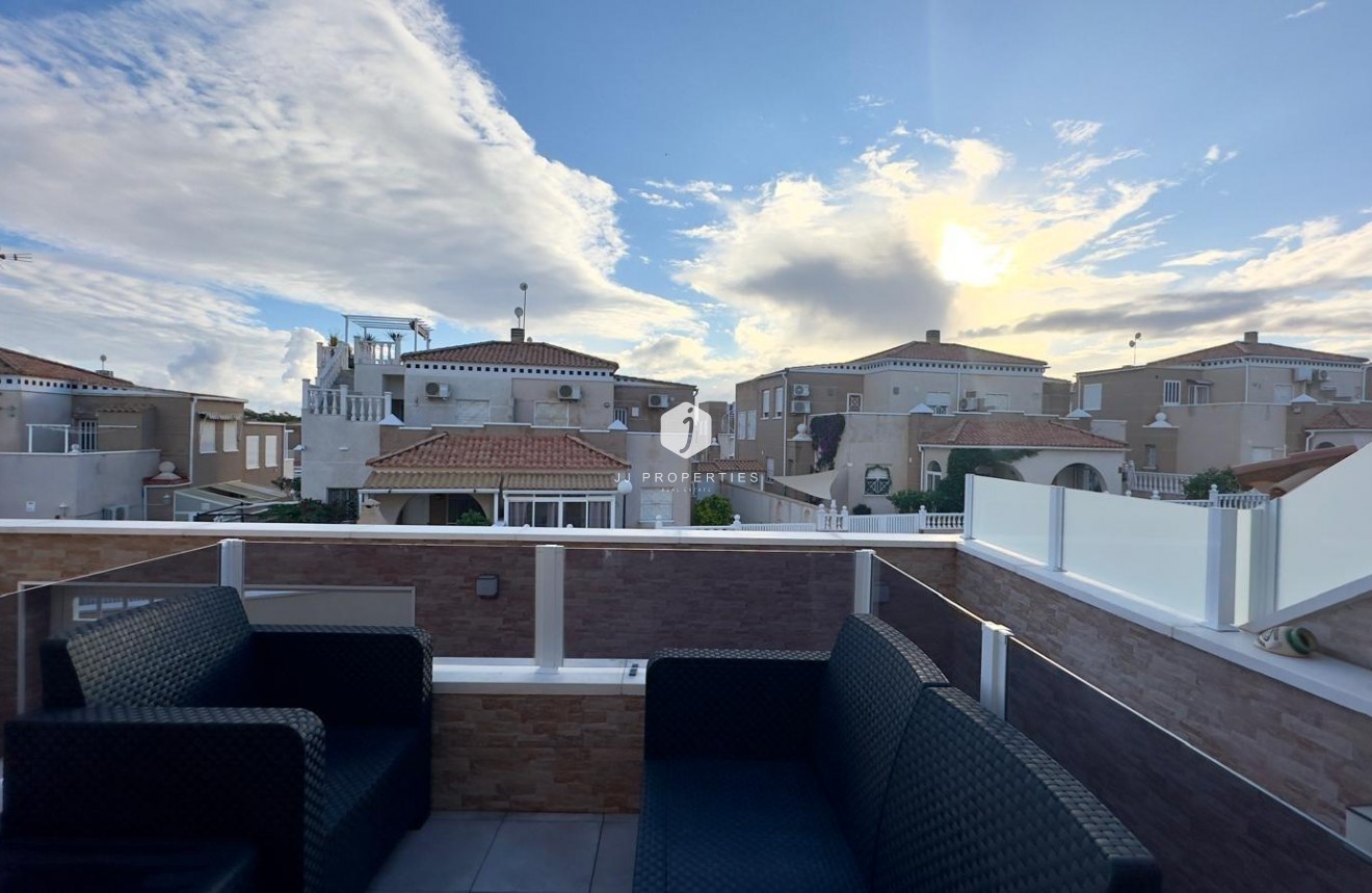 Resale - Bungalow -
Torrevieja - Torreblanca