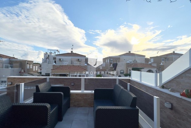 Resale - Bungalow -
Torrevieja - Torreblanca