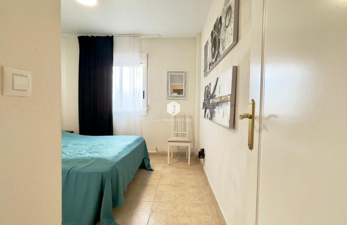 Resale - Bungalow -
Torrevieja - Torreblanca