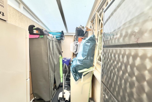 Resale - Bungalow -
Torrevieja - Torreblanca