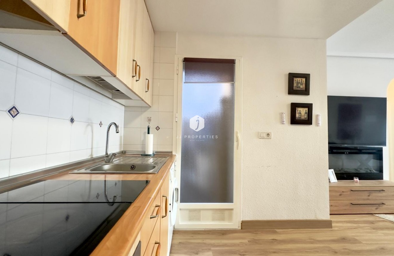 Resale - Bungalow -
Torrevieja - Torreblanca