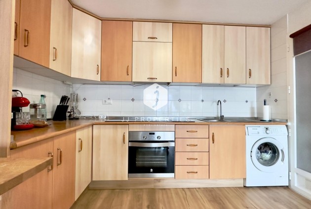 Resale - Bungalow -
Torrevieja - Torreblanca