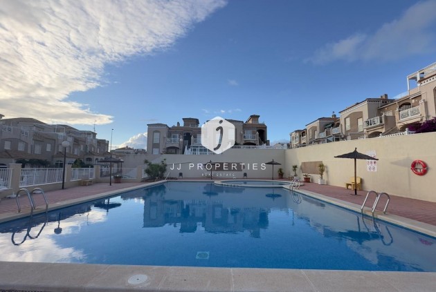 Resale - Bungalow -
Torrevieja - Torreblanca