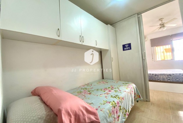 Resale - Apartment / flat -
Torrevieja - Estacion de autobuses