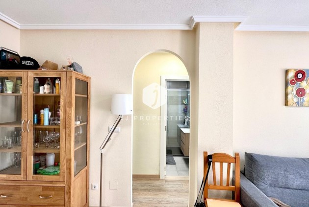 Resale - Bungalow -
Torrevieja - Torreblanca