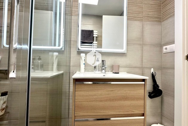 Resale - Bungalow -
Torrevieja - Torreblanca