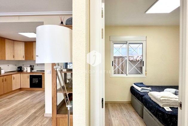 Resale - Bungalow -
Torrevieja - Torreblanca