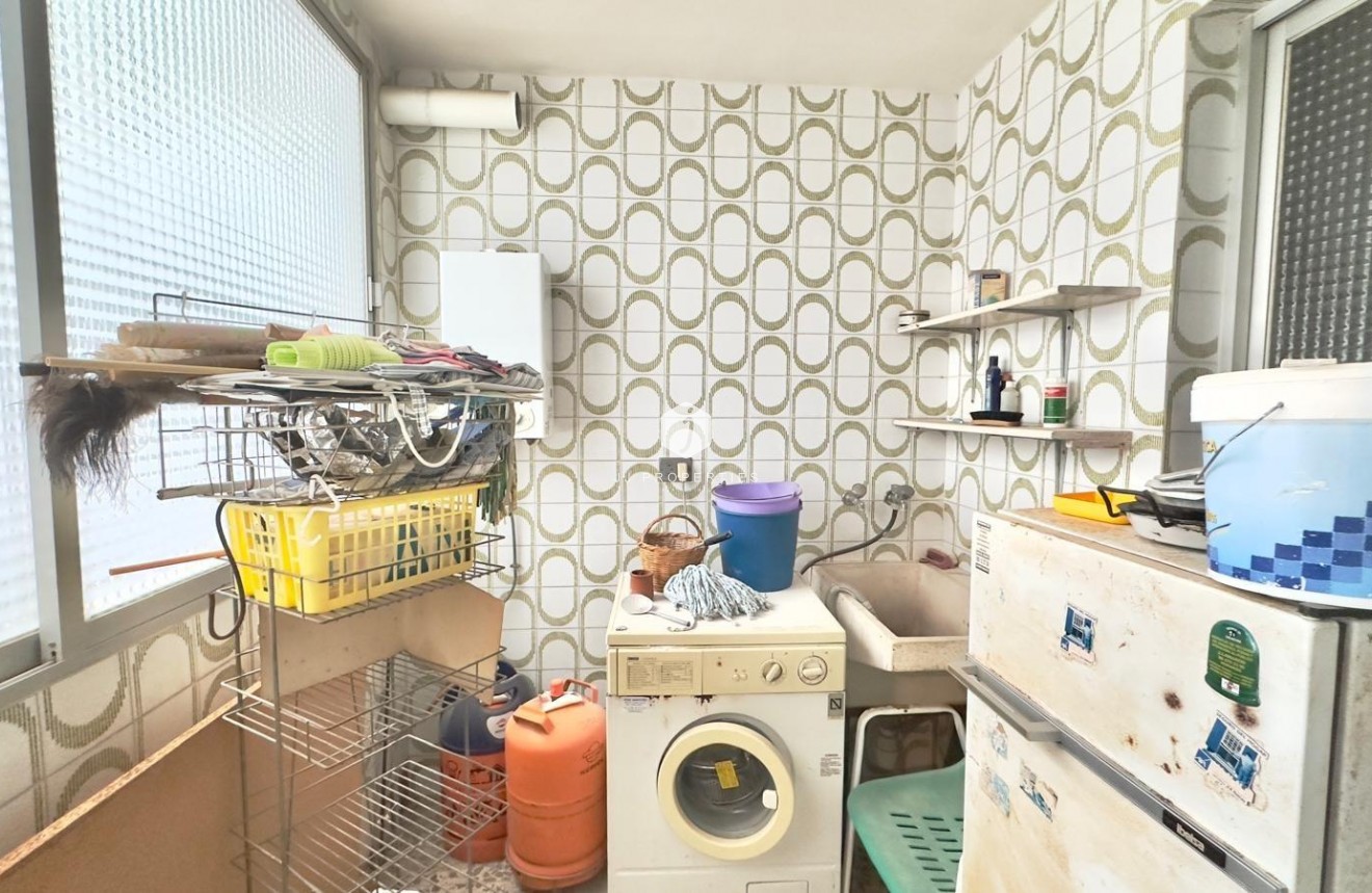 Z drugiej ręki - Mieszkanie w bloku -
Torrevieja