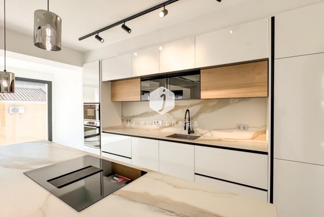 Resale - Villa -
Torrevieja - Los Balcones - Los Altos del Edén